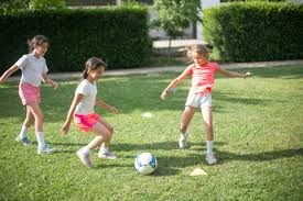 什么是德扑里的“平衡范围”？锦标赛后期如何防止对手读出你的底牌。（德州扑克中的平衡范围是什么？锦标赛后期如何避免被对手读牌）